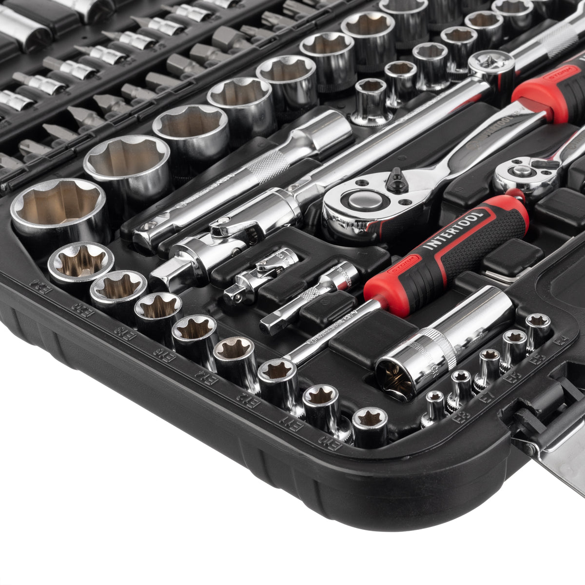 Juego de llaves de vaso métricas INTERTOOL de 110 piezas | Super Lock | Con entrada de 1/4” y 1/2” | ET08-8110